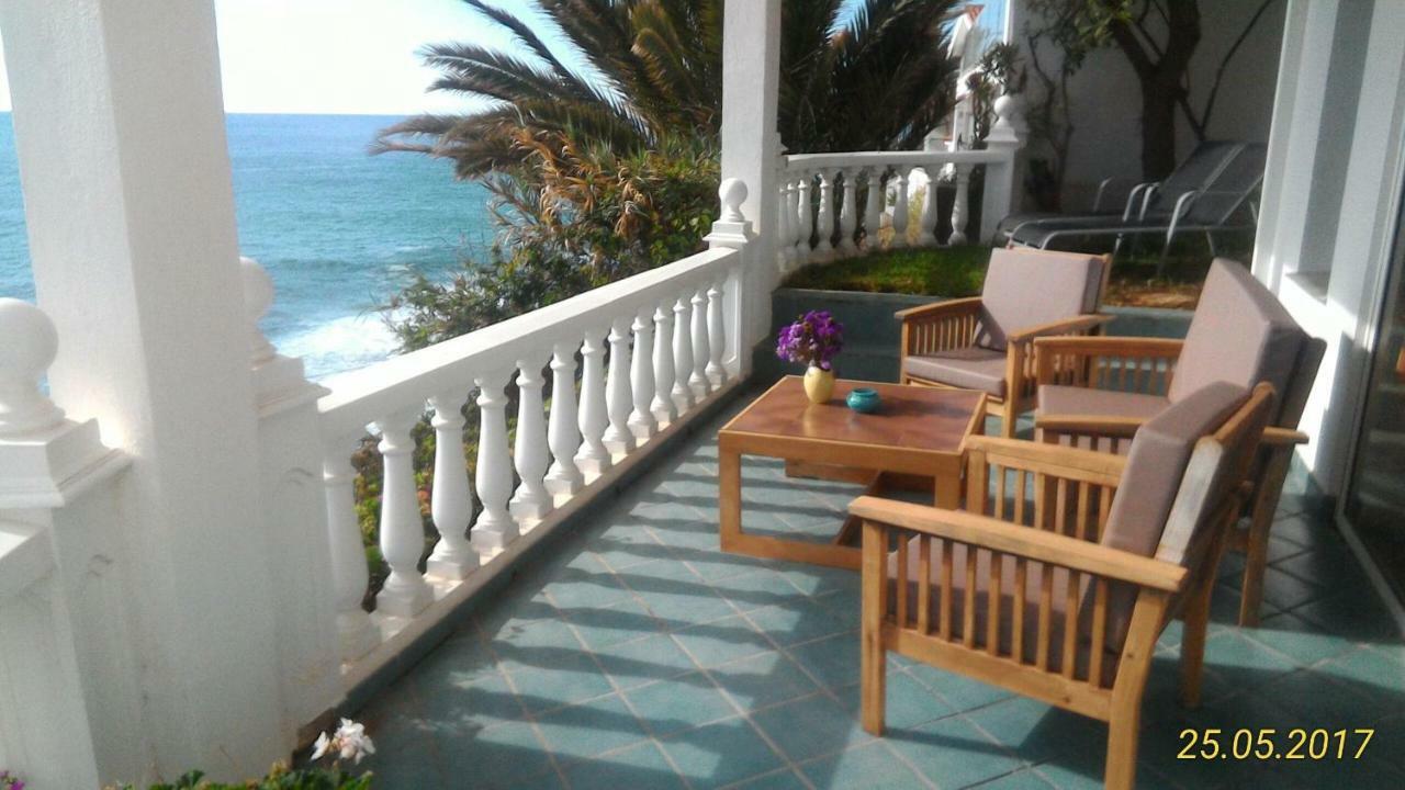 Apartment La Pardela Oceanfront *